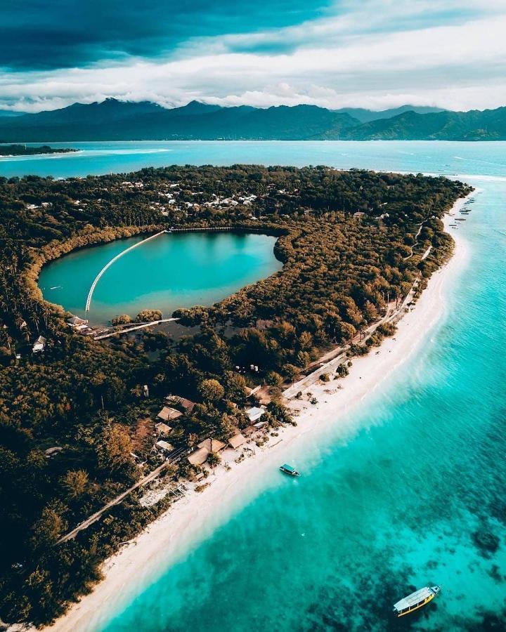 Sunset House Gili Meno Hotell Exteriör bild