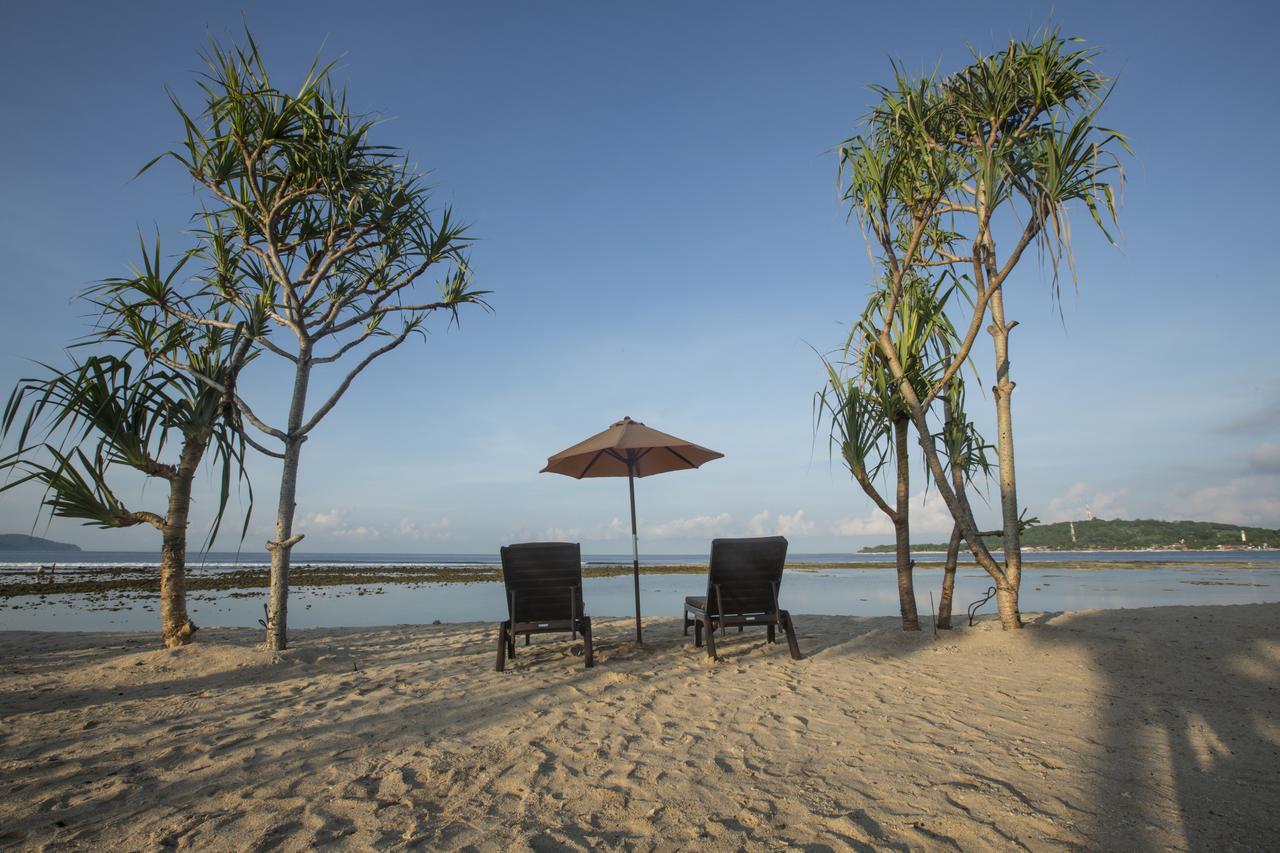 Sunset House Gili Meno Hotell Exteriör bild